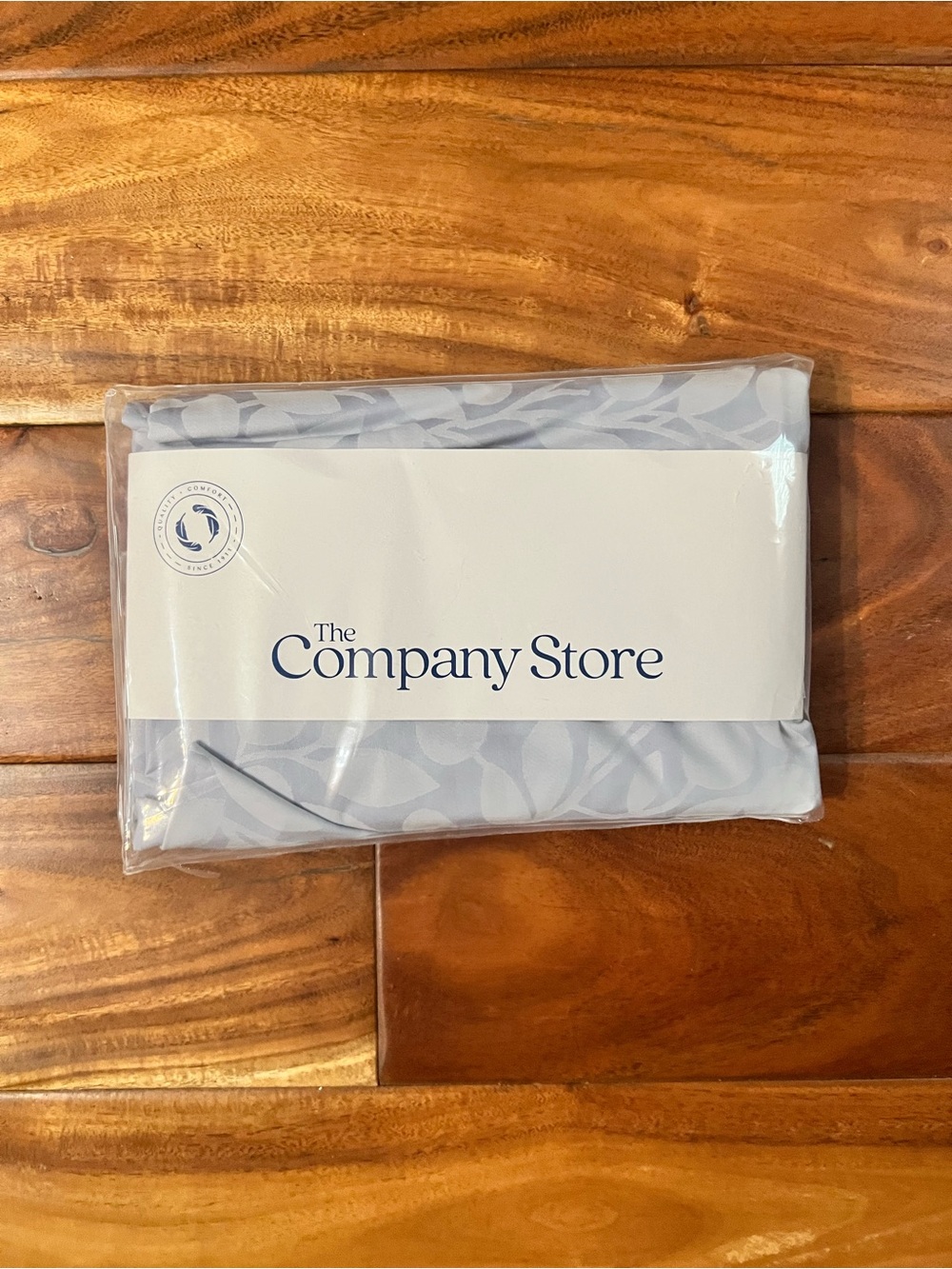 The company store blue leaf jacquard king size pillowcase. New!